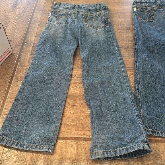 2 Pairs of Cinch size 8s Jeans - Picture 5 of 5
